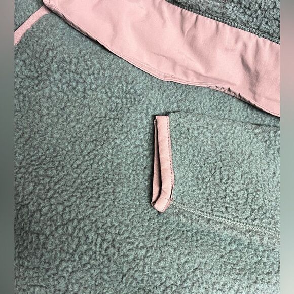 NWT Carhartt Womens Relaxed Fit Fleece Pullover Sweatshirt Sz M (8-10) - Picture 6 of 7